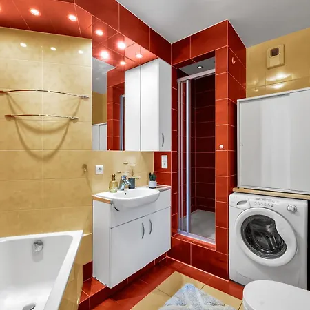 公寓 Spacious 2br With Balcony Parking 华沙